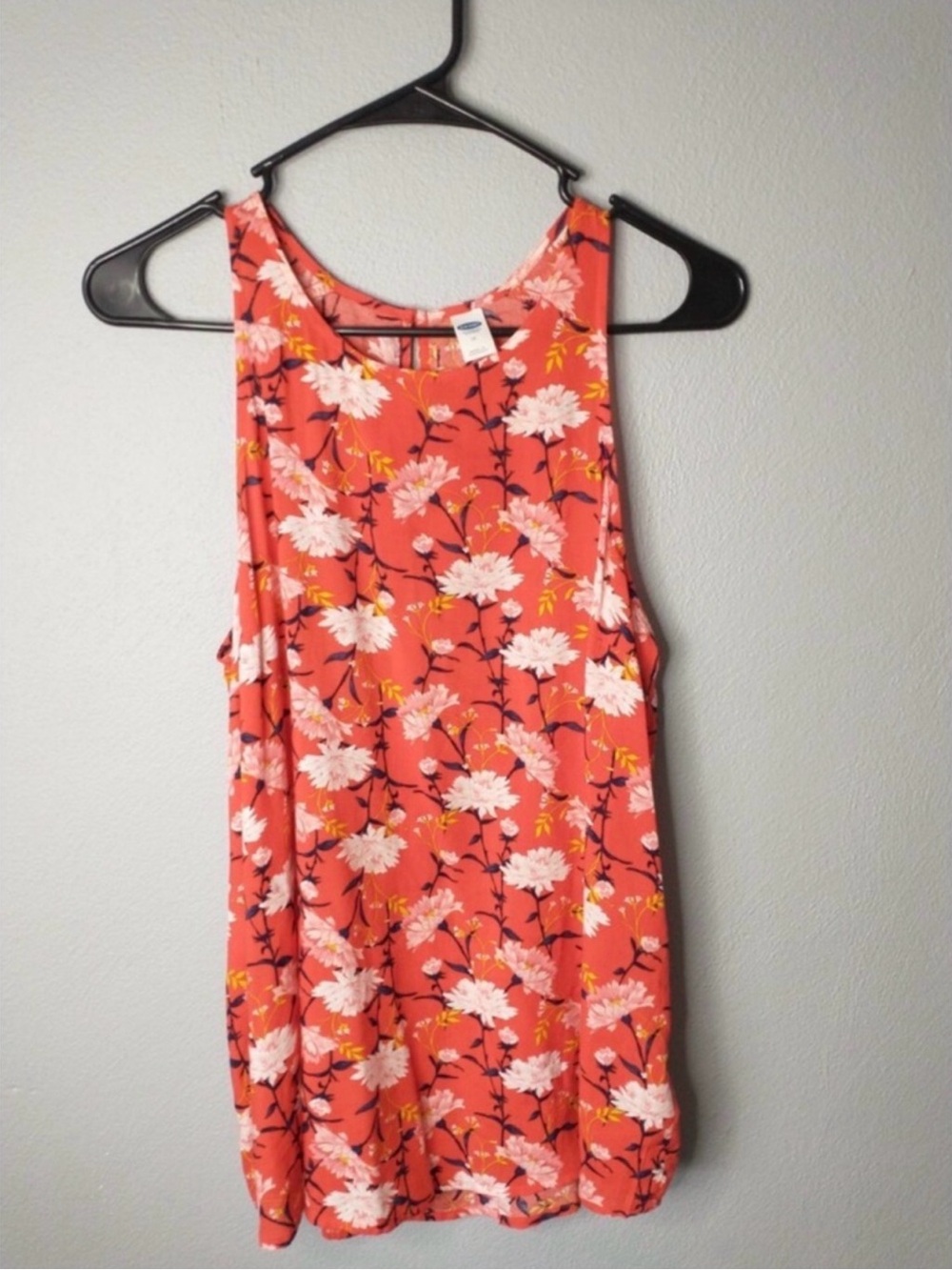 Old Navy Coral Floral Scoop Neck Tank